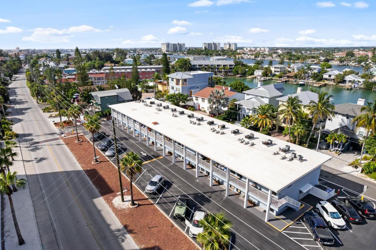 Funshine Sunset Beach St. Pete Beach Exterior foto