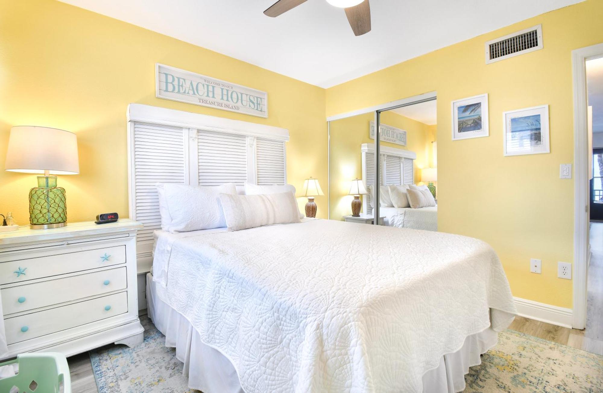 Funshine Sunset Beach St. Pete Beach Exterior foto